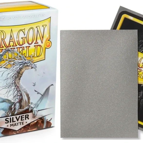 Protetor de Cartas 66mm x 91mm (Padrão) Matte Prata c/ 100 - Dragon Shield Protetor de Cartas 66mm x 91mm (Padrão) Matte Prata c/ 100 - Dragon Shield