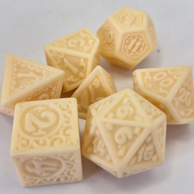 Kit 7 Dados Lace Amarelo c/ Números Amarelos Kit 7 Dados Lace Amarelo c/ Números Amarelos