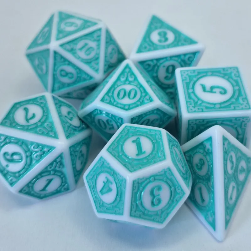 Kit 7 Dados Wood Reverso Ciano c/ Números Cianos