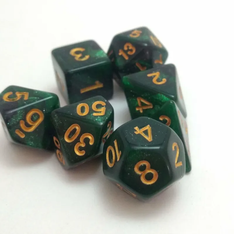 Kit 7 Dados Glitter Marmorizado Verde/Preto c/ Números Dourados Kit 7 Dados Glitter Marmorizado Verde/Preto c/ Números Dourados