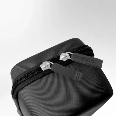 Deck Box Preta p/ 250 cards - Game Shell 250+ - Gamegenic Deck Box Preta p/ 250 cards - Game Shell 250+ - Gamegenic