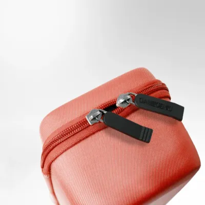 Deck Box Vermelha p/ 250 cards - Game Shell 250+ - Gamegenic Deck Box Vermelha p/ 250 cards - Game Shell 250+ - Gamegenic