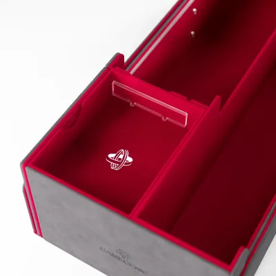 Deck Box Cinza/Vermelha p/ 1000 cards - Cards' Lair PRO 1000+ Convertible - Gamegenic Deck Box Cinza/Vermelha p/ 1000 cards - Cards' Lair PRO 1000+ Convertible - Gamegenic
