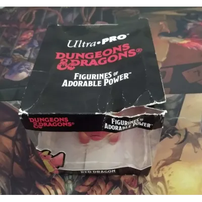 D&D Figuras de Poderes Adoráveis: Red Dragon (Caixa Amassada)