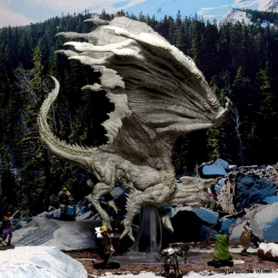 D&D: Icons of the Realms - White Adult Dragon Premium Figure