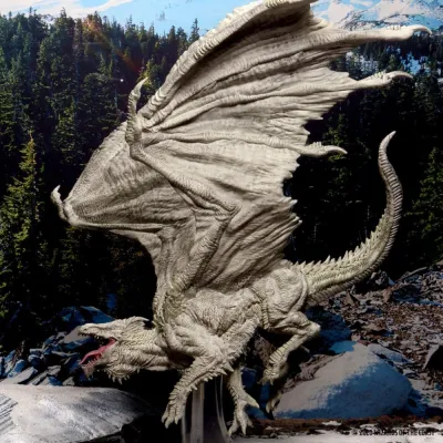 D&D: Icons of the Realms - White Adult Dragon Premium Figure