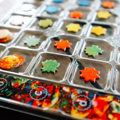 Holi: Um Festival de Cores - Devir Jogos Holi: Um Festival de Cores - Devir Jogos