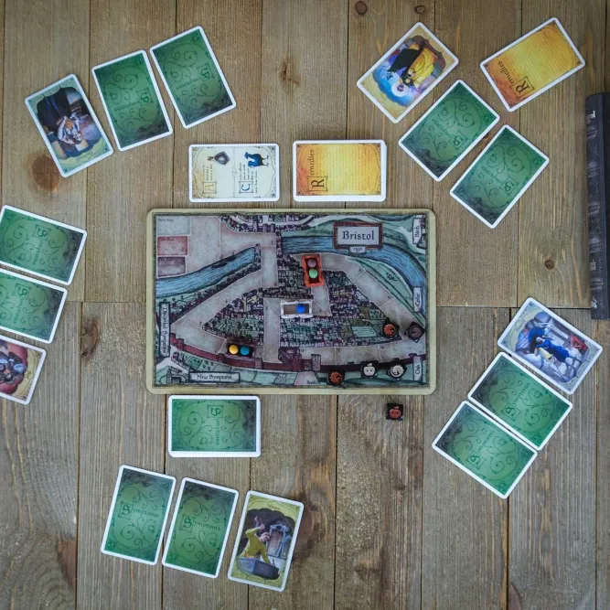 Coleção Cidades Sombrias 04: Bristol 1350 - Galápagos Jogos