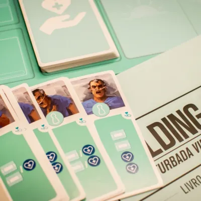 Holding On: A Conturbada Vida de Billy Kerr - Galápagos Jogos