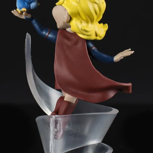Miniatura Supergirl (Supermoça) Q-Fig Miniatura Supergirl (Supermoça) Q-Fig